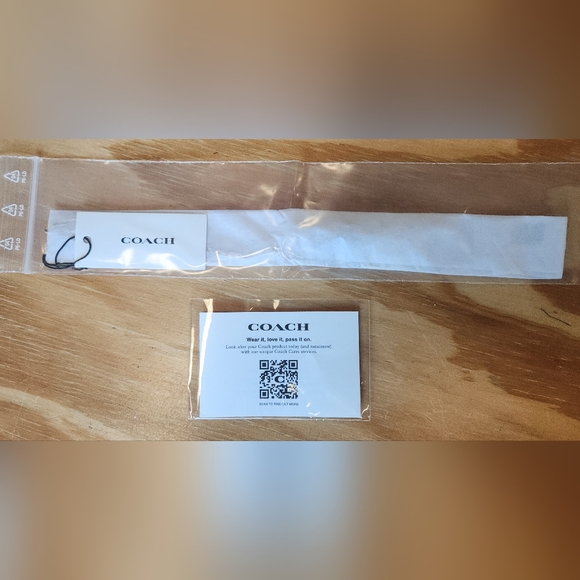 Coach Gold Rexy Hang Tag Charm Necklace - Picture 8 of 9